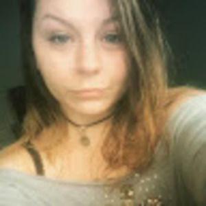 Meet your Posher, Alisha